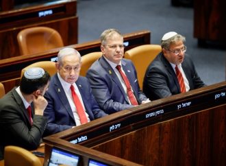 El proyecto de ley para disolver la 25ª Knesset supera la lectura preliminar