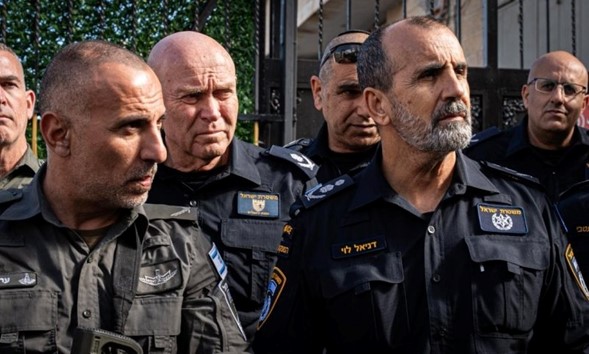 La policía rechaza la solicitud de la policía militar: “No destinaremos miles de agentes a arrestar a los Bnei Torá”