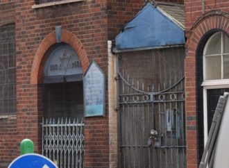 La policía de Londres investiga un incendio en otra sinagoga, en medio de una serie de incendios provocados