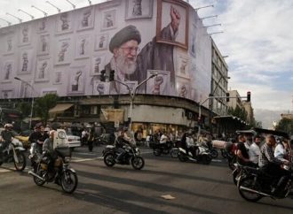 Irán revisa la propuesta estadounidense mientras Trump presiona a Teherán para que llegue a un acuerdo para poner fin a la guerra