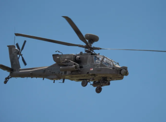 “La mano de Di’s”: Cómo fue rescatada la tripulación de un helicóptero Apache estadounidense cerca del estrecho de Ormuz