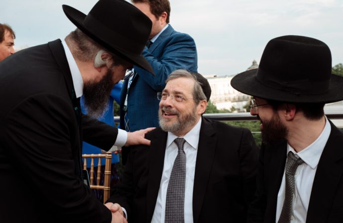 Agudath Israel de América celebra la apertura de su nueva oficina en Washington y rinde homenaje a los 36 años de servicio del rabino Abba Cohen