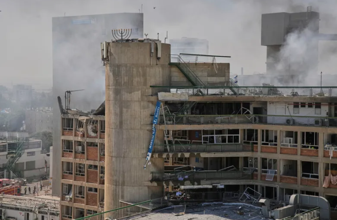 Un año después: El Centro Médico Soroka se reconstruye más grande y fuerte tras el ataque con misiles iraníes