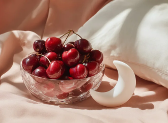 ¿Tienes problemas para dormir? Esta fruta de verano podría ayudarte
