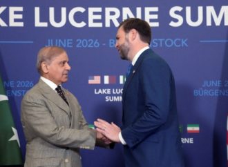 Trump amenaza a Irán con nuevos ataques mientras Vance lidera las conversaciones de paz en Suiza