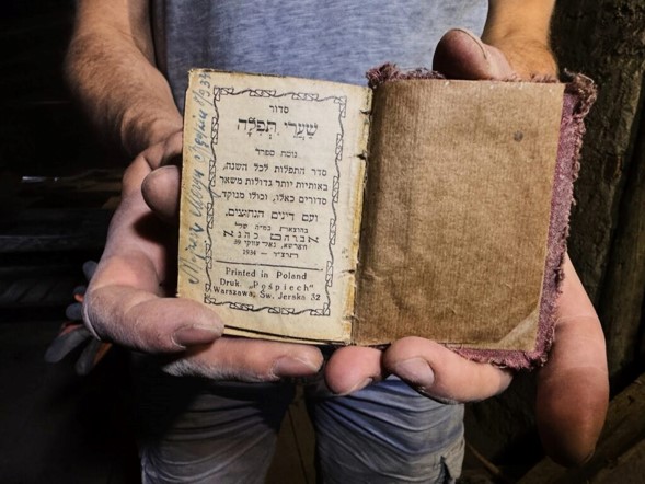 Un búnker secreto, un túnel y una Estrella de David cuentan una historia de resistencia judía en un pueblo polaco