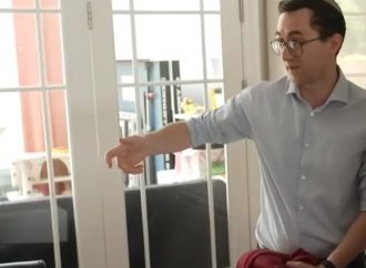 Tras 400 años en el Reino Unido, el antisemitismo obliga a una familia judía a hacer las maletas