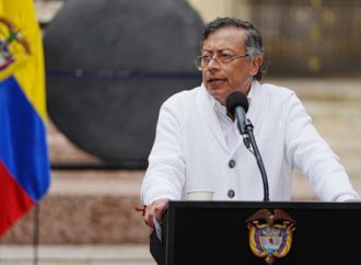 El presidente colombiano Gustavo Petro provoca indignación por un tuit que dice “Heil Hitler”