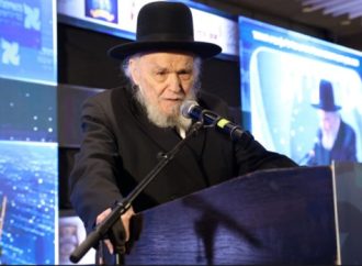HaRav Moshé Hillel Hirsch: “Sorprendí a un joven que iba al cine; hoy es un distinguido maestro”