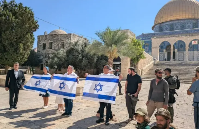 Casi 2.800 judíos visitan el Monte del Templo en Tishá B’Av