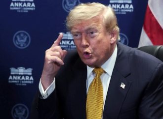 Trump: “El memorando de entendimiento con Irán ha terminado; son escoria, están mal de la cabeza”
