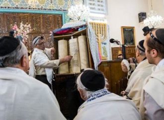La comunidad judía iraní asistirá al funeral de Khamenei y envía una carta a Mojtaba Khamenei