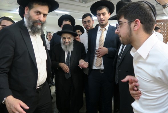 HaGaón HaRav Tzadka: “Si los soldados comprendieran el Koach de la Torá, rogarían a los jóvenes que nunca dejaran de estudiar”