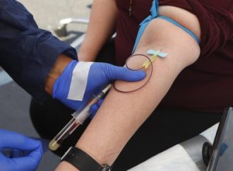 Avance en IA: Un estudio de Ichilov revela que la inteligencia artificial podría eliminar miles de análisis de sangre innecesarios