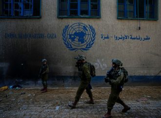 Desalojo de la UNRWA: Fuerzas israelíes allanan el complejo de Kafr Aqab para hacer cumplir la nueva ley