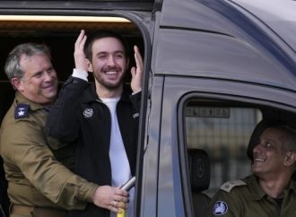 Fe en la oscuridad: Omer Shem Tov, rehén liberado, revela cómo se conectó con Hashem durante su cautiverio en Hamás