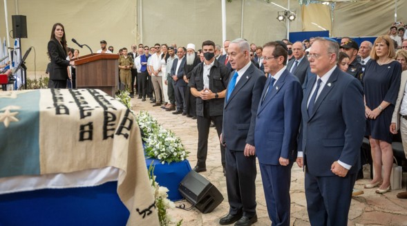 Los abuelos de Herzl son enterrados de nuevo en Jerusalem, cumpliendo así su último deseo