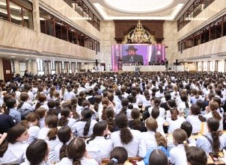 Campaña masiva de la Torá: 20.000 jóvenes de seminario se reúnen en todo Israel para Keren Olam HaTorah