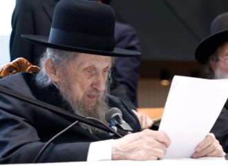 El rabino Landau: “Sólo confiamos en Hashem, no en un primer ministro u otro”