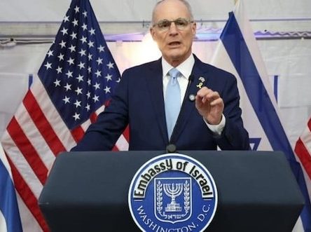 El hijo del embajador de Israel en Estados Unidos, Leiter, resultó gravemente herido en un ataque con un vehículo en la Ruta 443