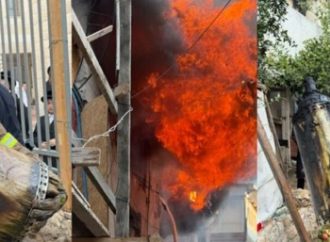 Infierno en Mea Shearim: Un incendio masivo arrasa un edificio en Mea Shearim: rescatan rollos de la Torá de las llamas