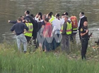 Milagro: Rescatan a una familia después de que su barco volcara durante una excursión de Jol Hamoed
