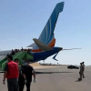 El copiloto, presunto terrorista, apuñala al capitán e intenta estrellar un avión con 150 israelíes a bordo; los pasajeros irrumpen en la cabina y ayudan a salvar el vuelo