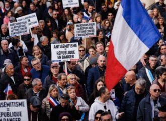 Francia refuerza la seguridad en torno a los lugares sagrados judíos ante el aumento de las amenazas antisemitas durante las Altas Fiestas