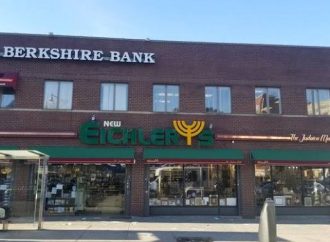 Mamdani recibe insultos en una tienda de artículos judaicos en Borough Park