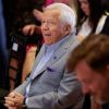 Robert Kraft dona 5 millones de dólares para construir un nuevo centro Jabad en su ciudad natal de Massachusetts