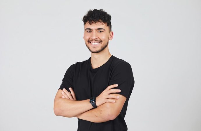Acuerdo tecnológico israelí: Fundador de 25 años vende startup de ciberseguridad por más de 30 millones de dólares