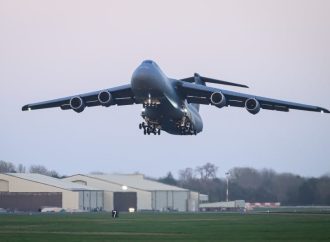 Israel refuerza su preparación ante Irán mientras llegan aviones de transporte estadounidenses