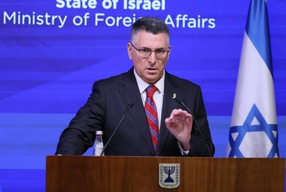 Sa’ar advierte: “Quieren imponer un estado terrorista a Israel en el corazón del país”
